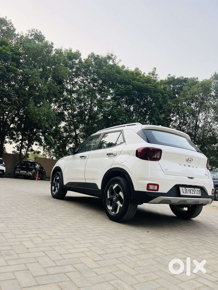 Hyundai Venue 1.0 Sx (o) Turbo Imt, 2021, Petrol