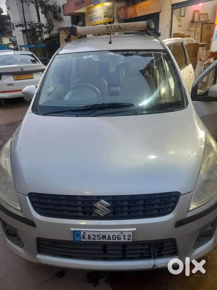 Maruti Suzuki Ertiga Silver Colour 2013 Model With Single Owner & User