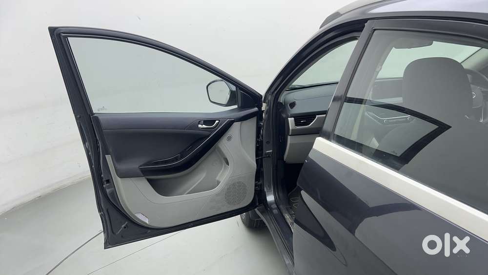 Tata Nexon Amt Xza Plus, 2019, Petrol