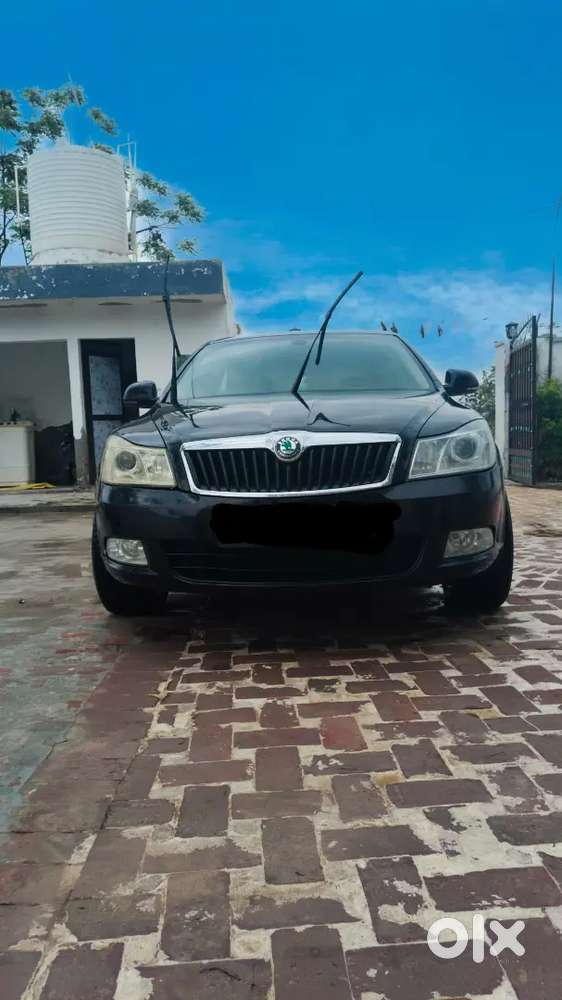 Skoda Laura 2012