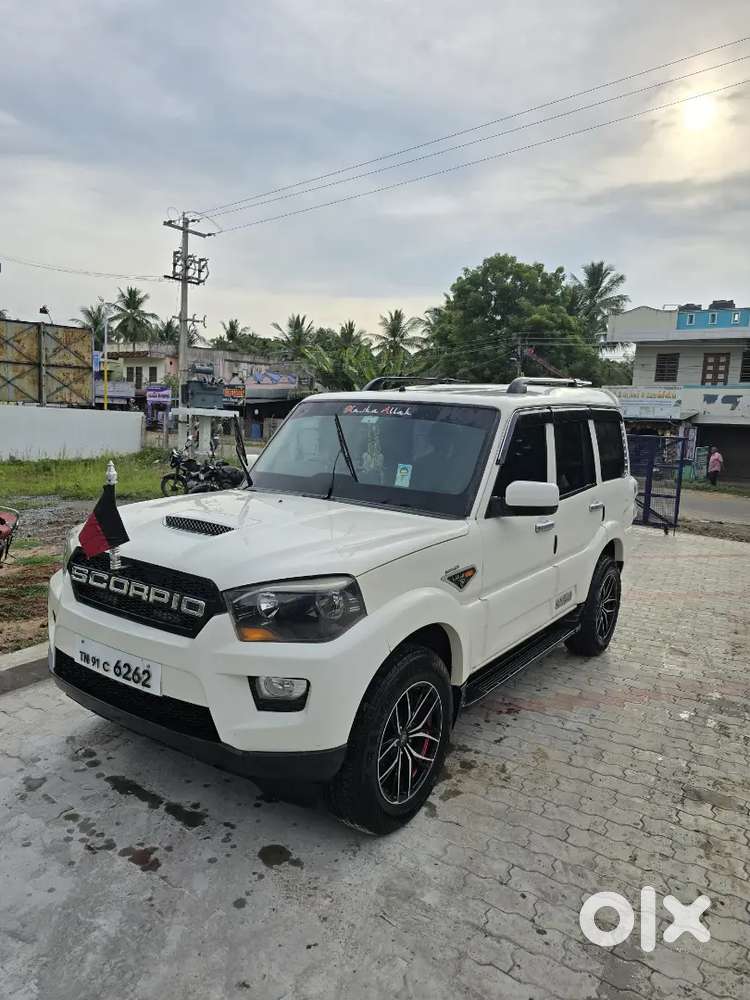 Mahindra Scorpio 2017 Diesel Well Maintained