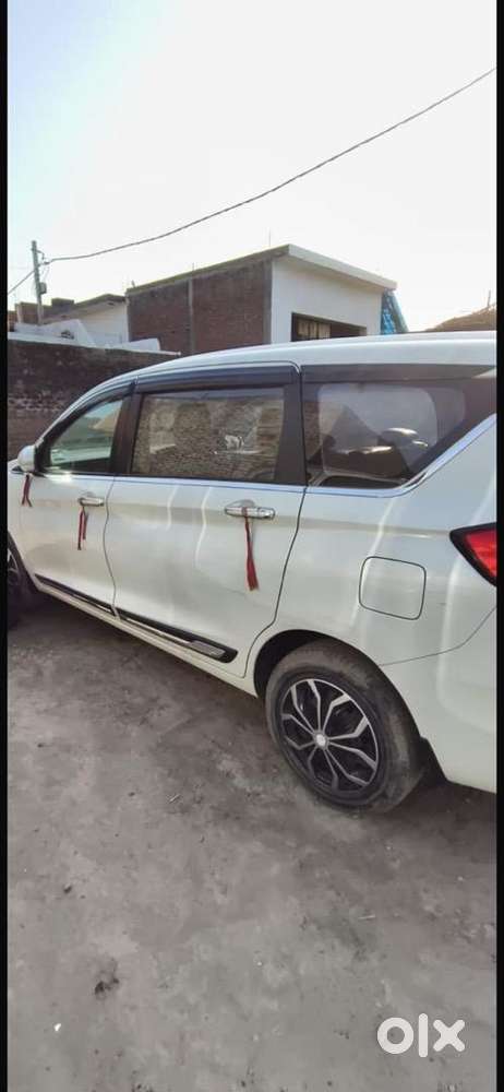 Maruti Suzuki Ertiga Petrol 17000 Km Driven