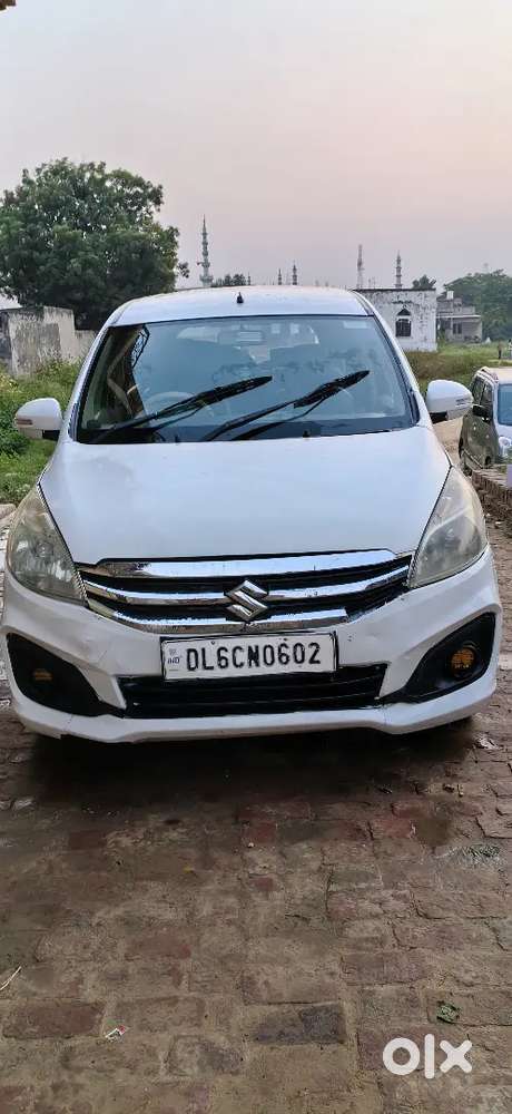 Maruti Suzuki Ertiga Lxi 2012