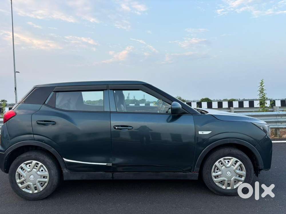 Mahindra Xuv300 2022 Petrol Well Maintained
