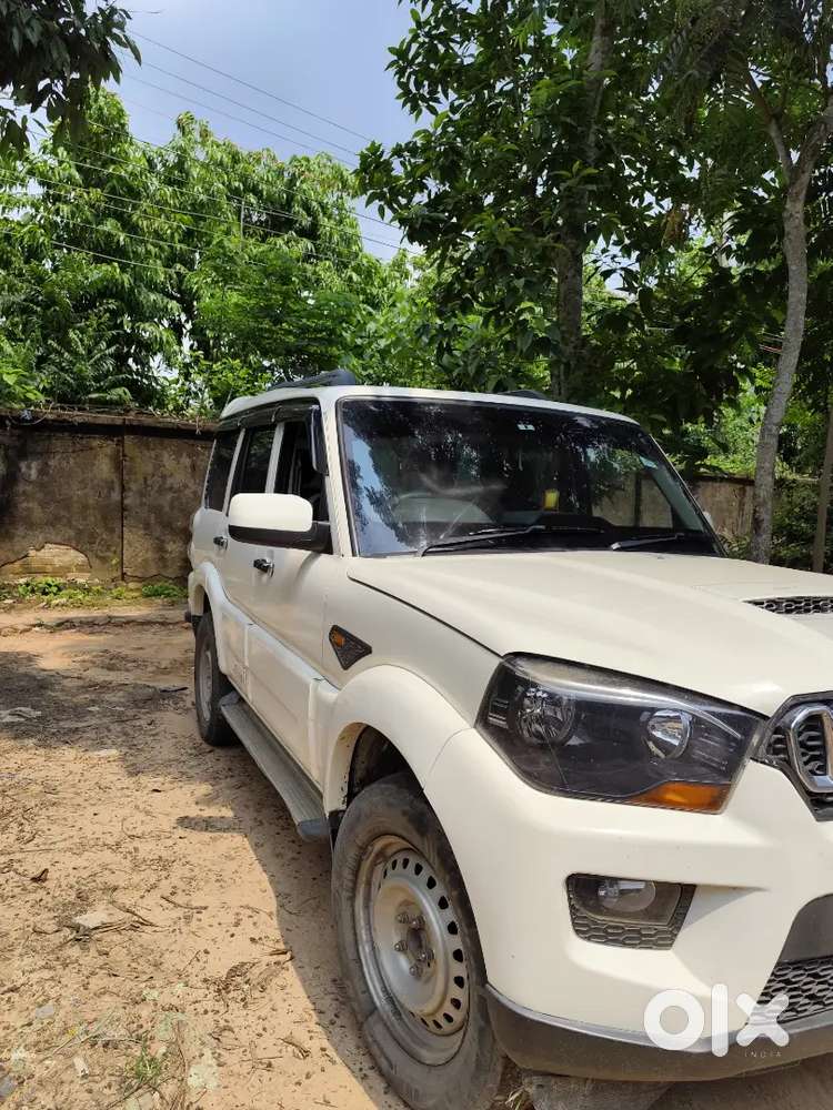 Mahindra Scorpio S4 2017 Diesel 200000 Km Driven
