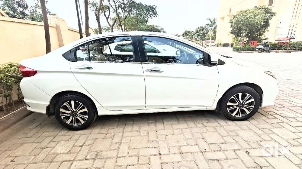 Single Owner-honda City 2022 Petrol 67000 Km Driven