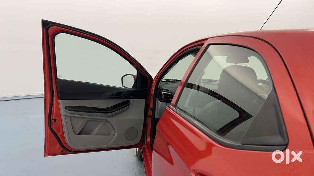 Tata Tiago 1.2 Revotron Xt Option, 2020, Petrol