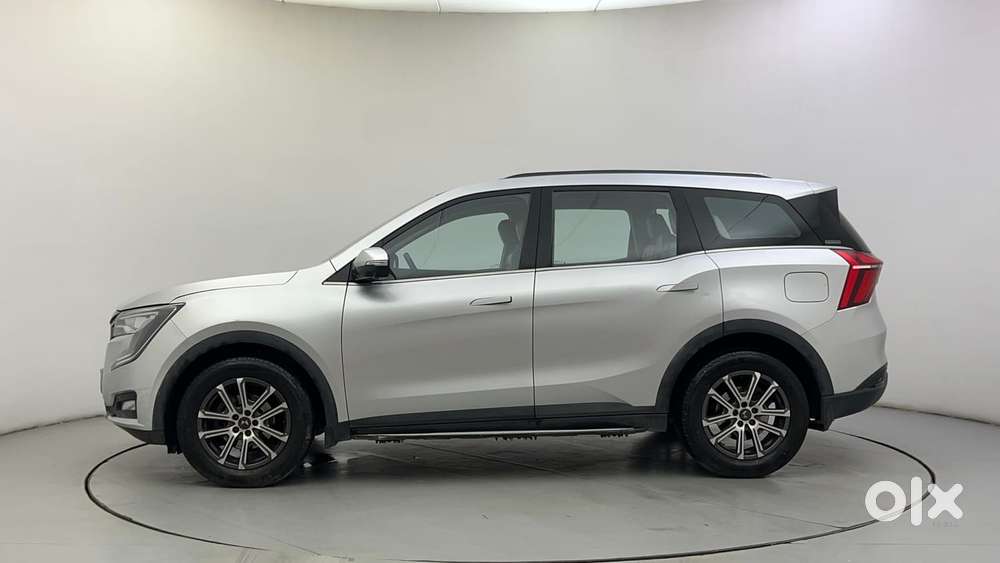 Mahindra Xuv700 2.0 Ax 7 Petrol At Luxury Pack Str, 2023, Petrol