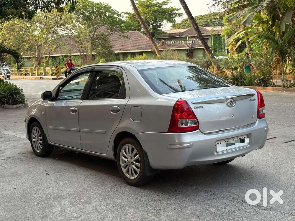 Toyota Etios V, 2012, Petrol