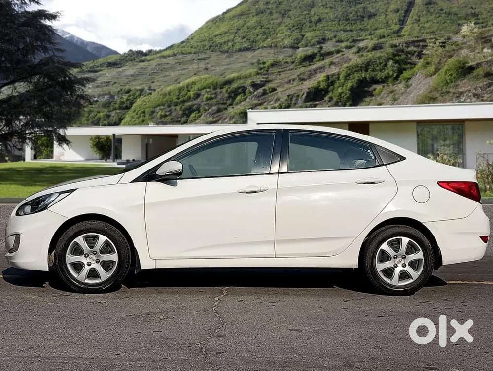 Hyundai Verna 1.6 Ex Vtvt, 2013, Petrol