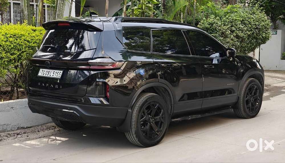 Tata Safari Accomplished X Plus 6 Str Dark Edition, 2025, Diesel