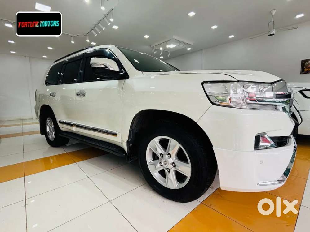 Toyota Land Cruiser [ ] 4.5 Vx Lc 200, 2014, Diesel