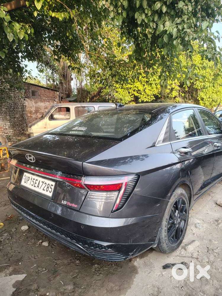 Hyundai Verna 1.5 Sx (o) Petrol Mt, 2023, Petrol