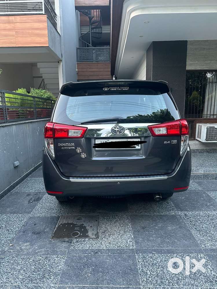 Toyota Innova Crysta 2017 Diesel Well Maintained