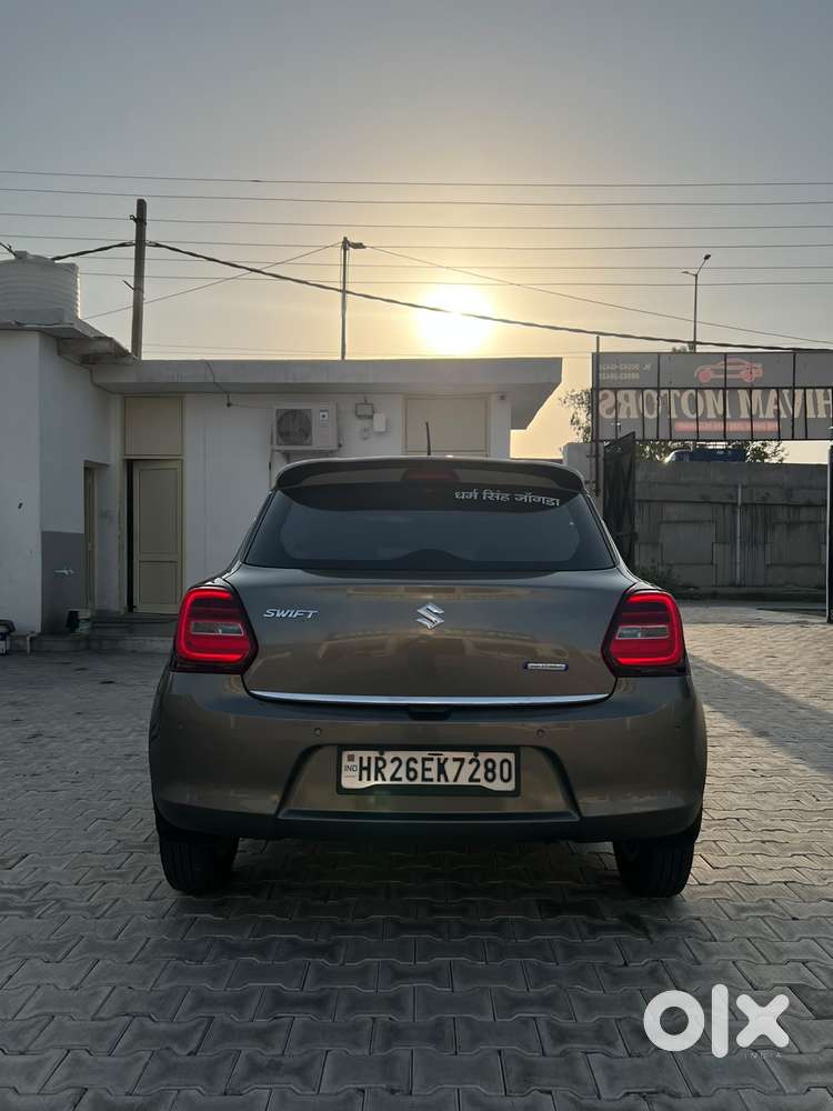 Maruti Suzuki Swift Vxi Optional, 2020, Petrol