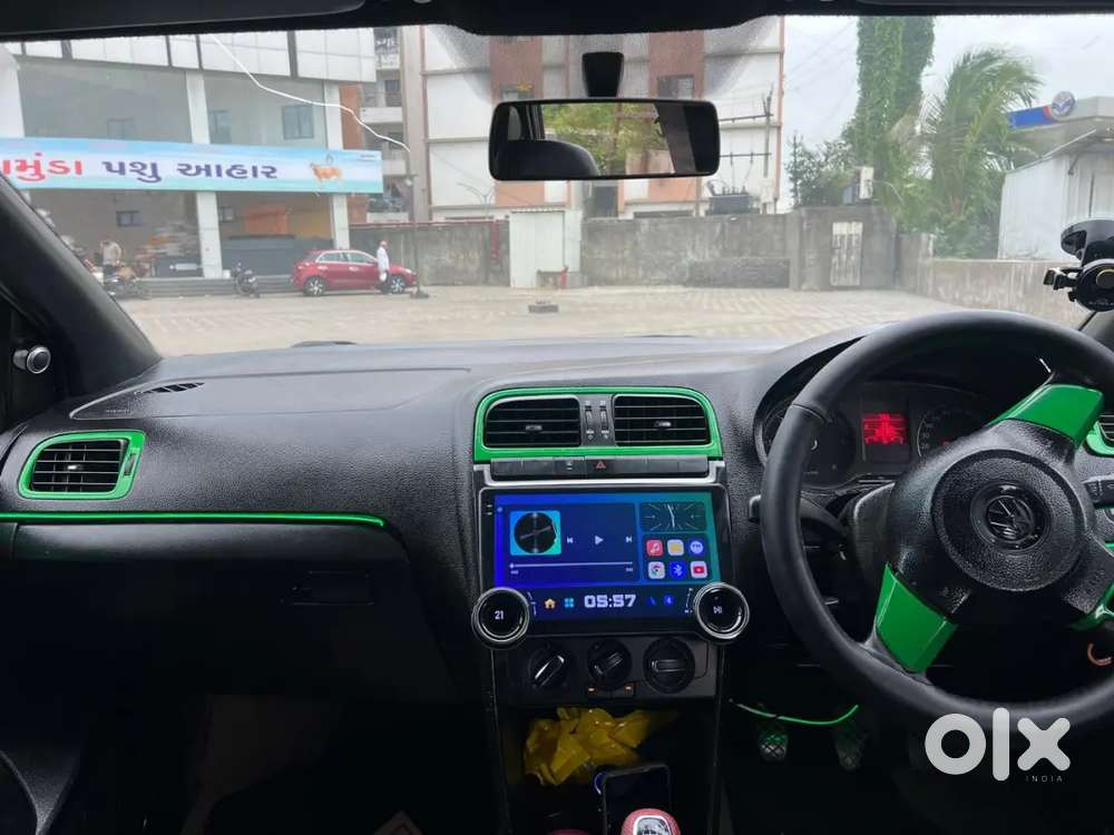 Volkswagen Polo Diesel Manual 2011