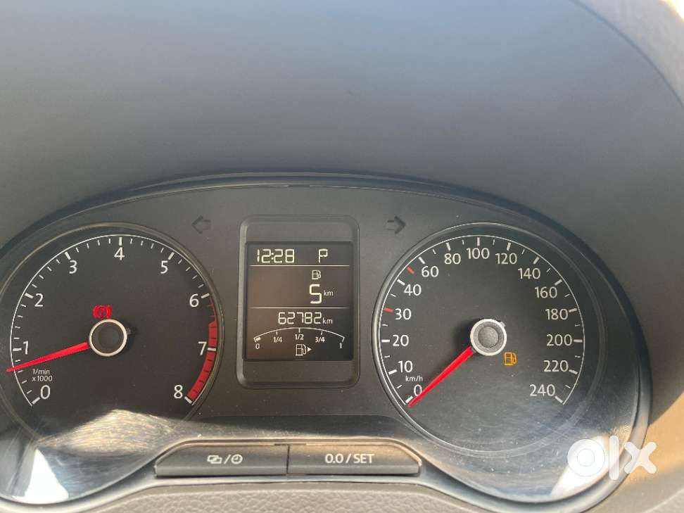 Volkswagen Vento 1.2 Tsi Highline Plus At, 2018, Petrol