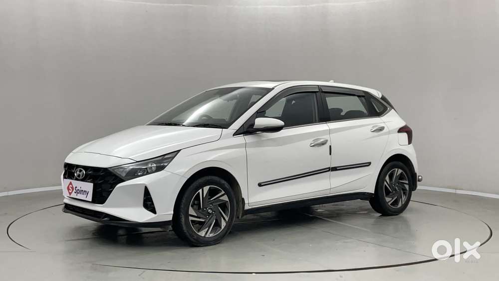 Hyundai I20 Asta (o) 1.2 Mt, 2023, Petrol