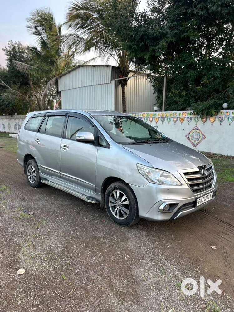 Toyota Innova Diesel/ V Vip No 111