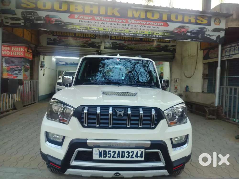 Mahindra Scorpio S2 2016 Diesel 84000 Km Driven/. Tax-life Lime