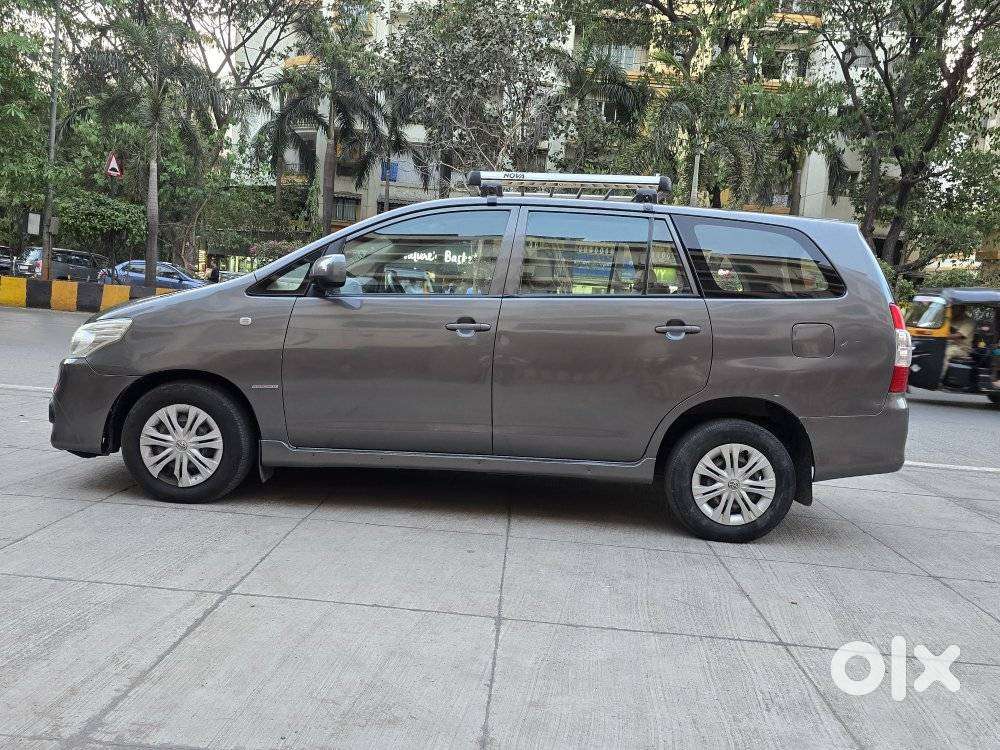 Toyota Innova 2.5 G (diesel) 8 Seater, 2013, Diesel