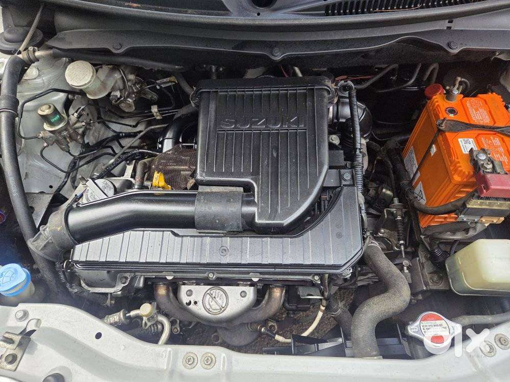 Maruti Suzuki Swift Vxi + Manual, 2013, Petrol