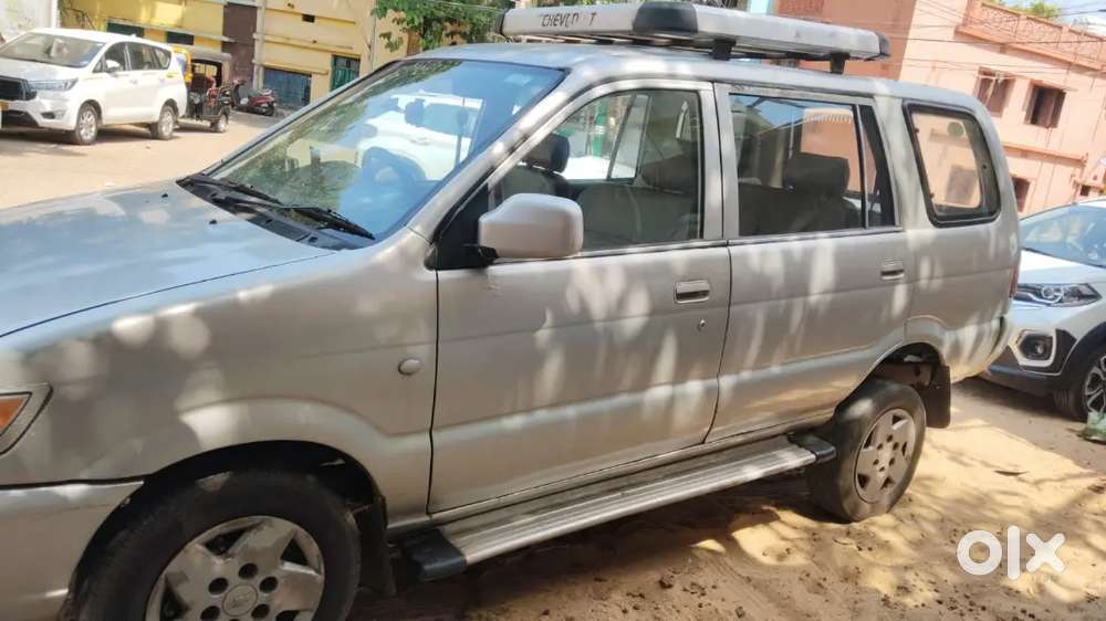 Chevrolet Tavera Neo 2015