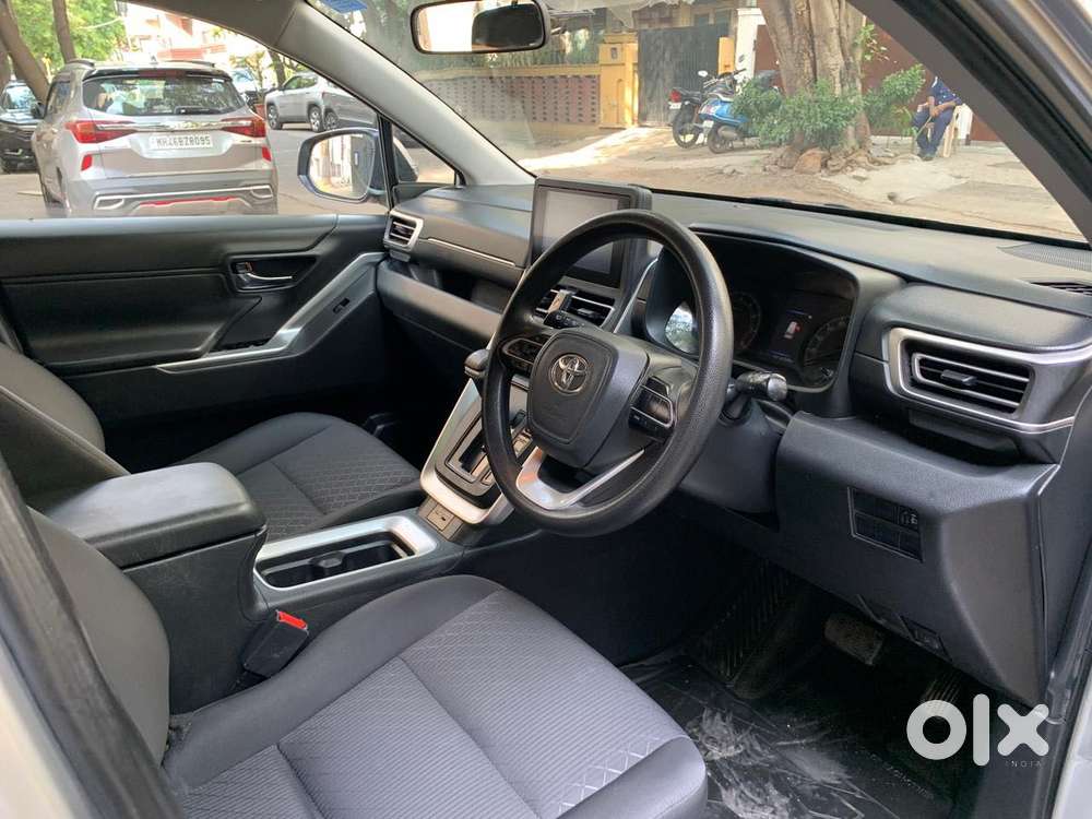 Toyota Innova Hycross 2.0 Gx 8 Str, 2024, Petrol
