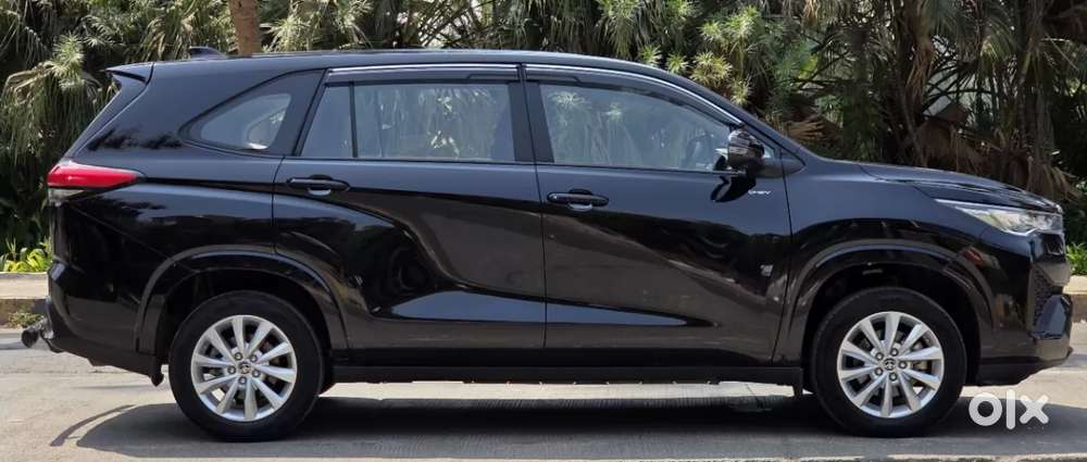 Toyota Innova Hycross 2.0 Vx Hybrid 8 Str, 2025, Petrol
