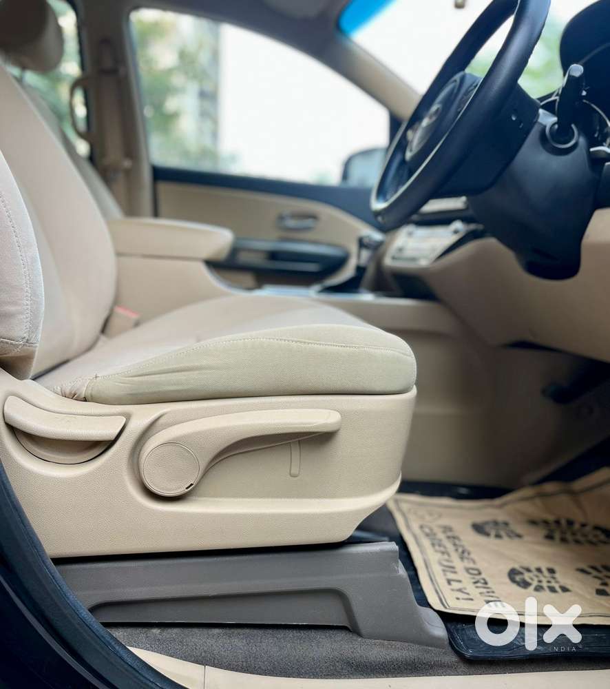 Kia Carnival Premium, 2020, Diesel