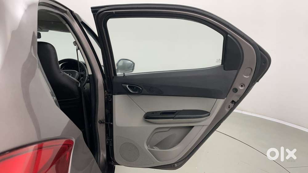 Tata Tiago 1.2 Revotron Xt, 2019, Petrol