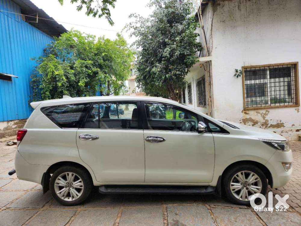 Toyota Innova Crysta 2.8 Gx At, 2016, Diesel