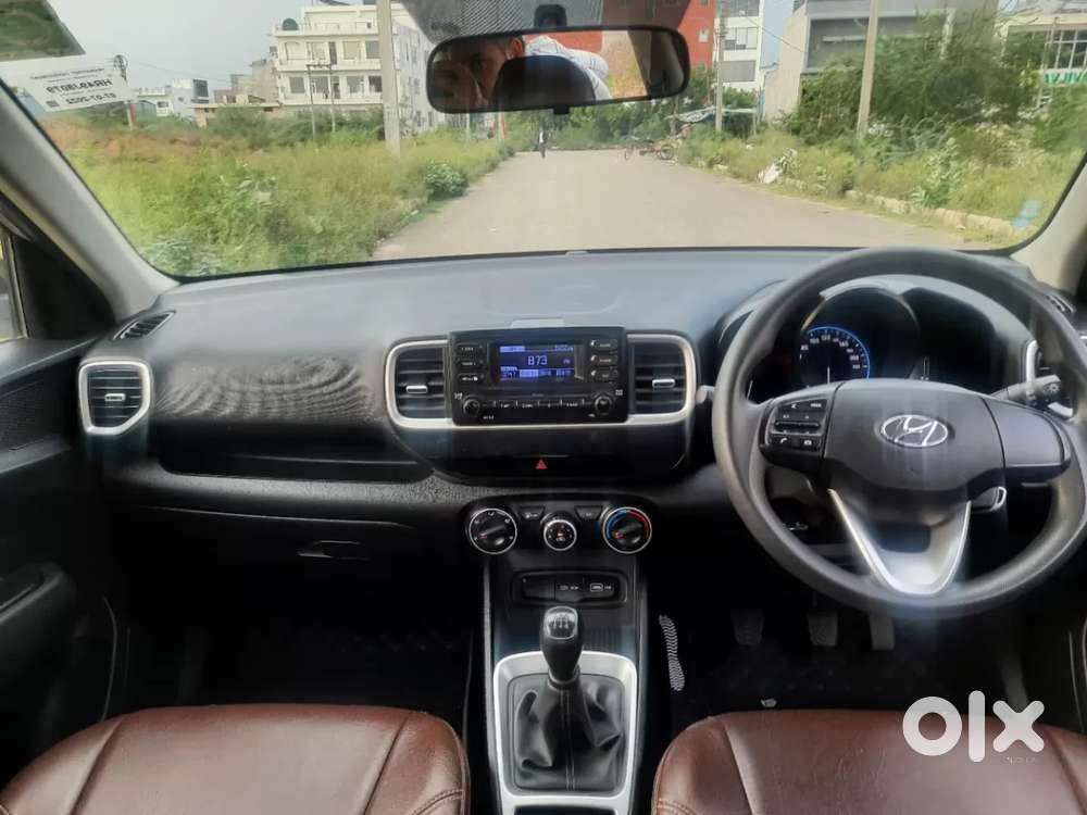 Hyundai Venue S 1.2 Petrol, 2022, Petrol