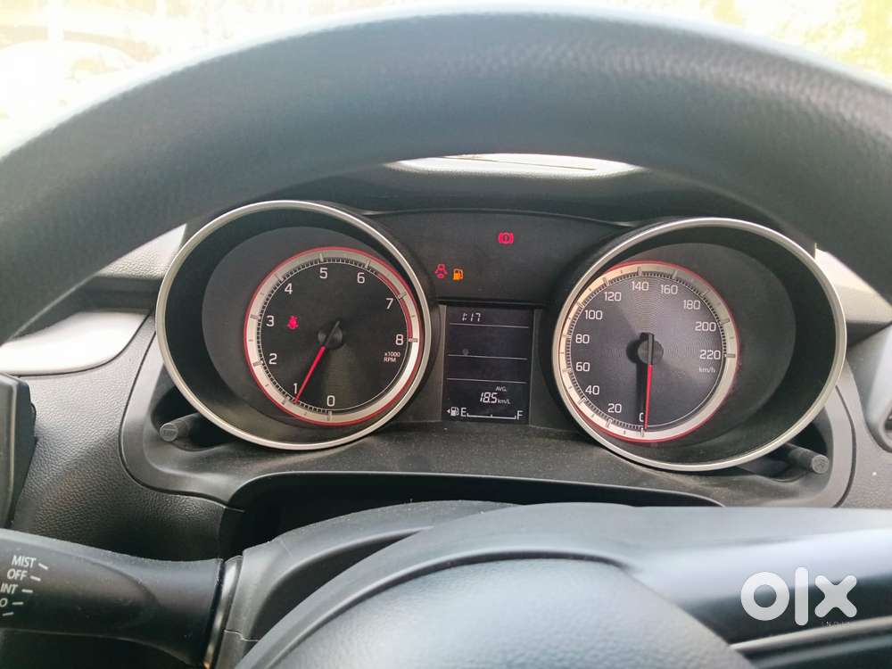 Maruti Suzuki Swift Vxi, 2021, Petrol