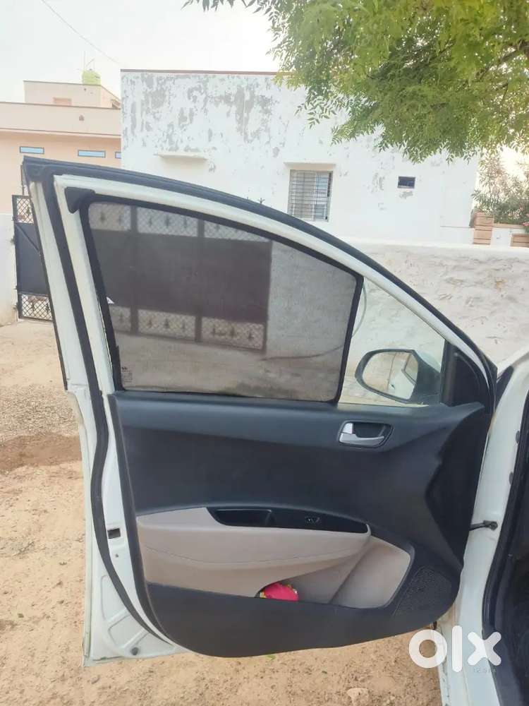Hyundai Xcent 2016 Diesel Well Maintained