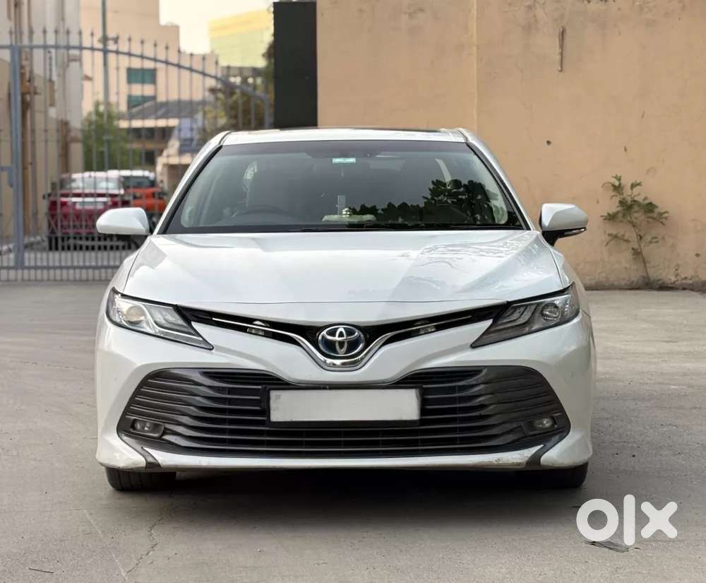 Toyota Camry Hybrid, 2020, Petrol