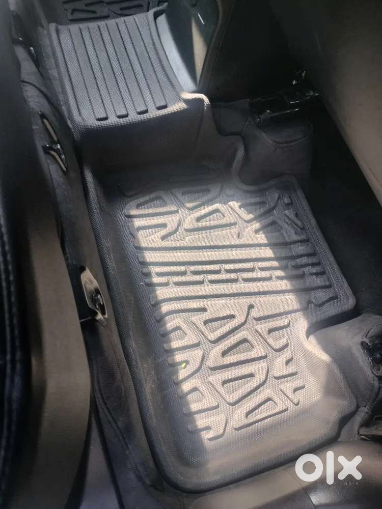 Maruti Suzuki Brezza 2025 Petrol 27500 Km Driven