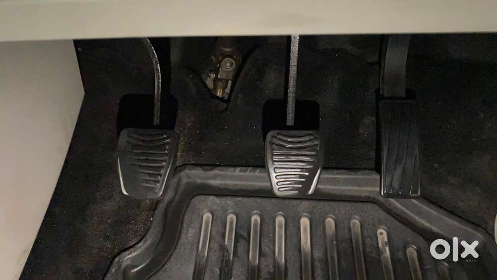 Mahindra Xuv300 W8 Option, 2019, Petrol