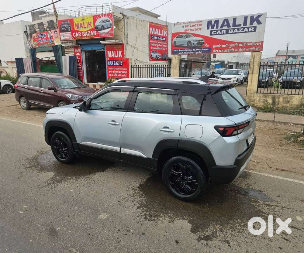 Maruti Suzuki Brezza 1.5 Zxi Plus Smart Hybrid, 2023, Petrol