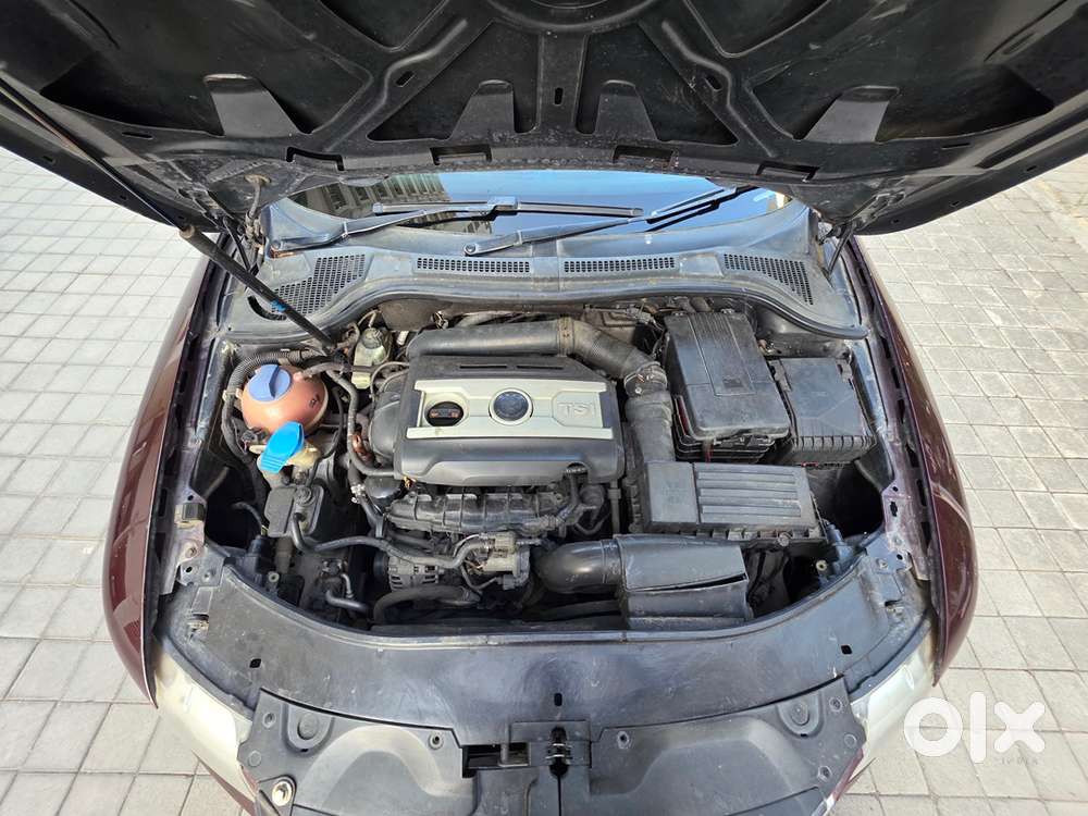 Skoda Superb Petrol 2012