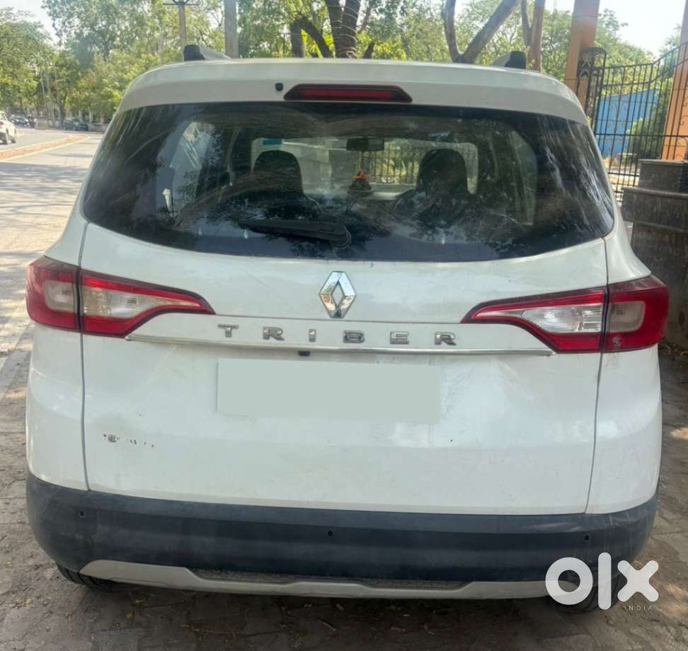 Renault Triber Rxt, 2024, Petrol