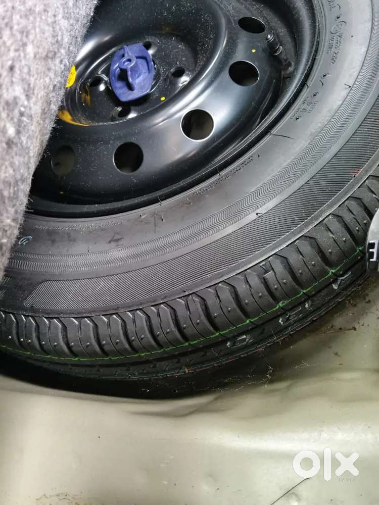 Maruti Suzuki New-gen Swift 2022 Petrol 31800 Km Driven