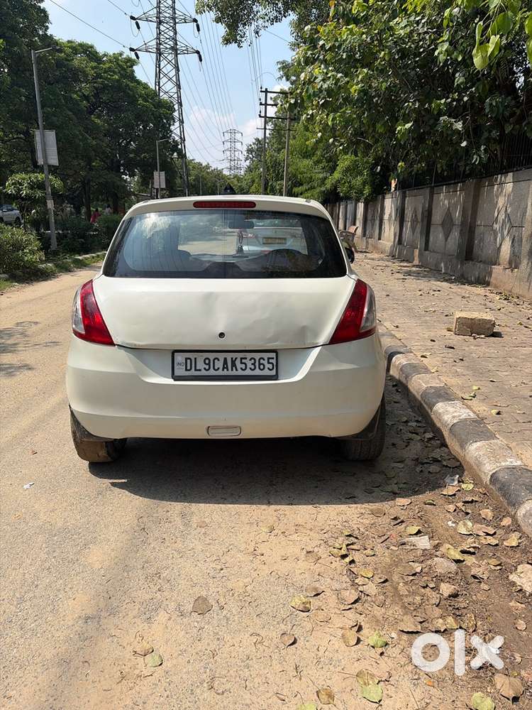 Maruti Suzuki Swift Petrol 2015