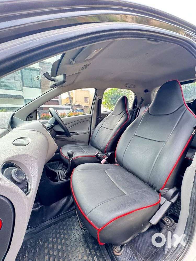 Toyota Etios Liva 2011-2012 G, 2012, Petrol