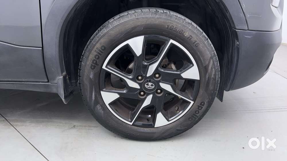 Tata Punch Creative, 2023, Petrol