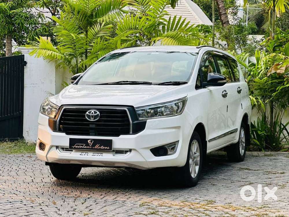 Toyota Innova Crysta 2.8 Gx At, 2016, Diesel