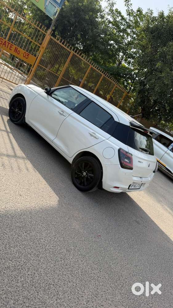 Maruti Suzuki New-gen Swift 2024 Petrol Well Maintained