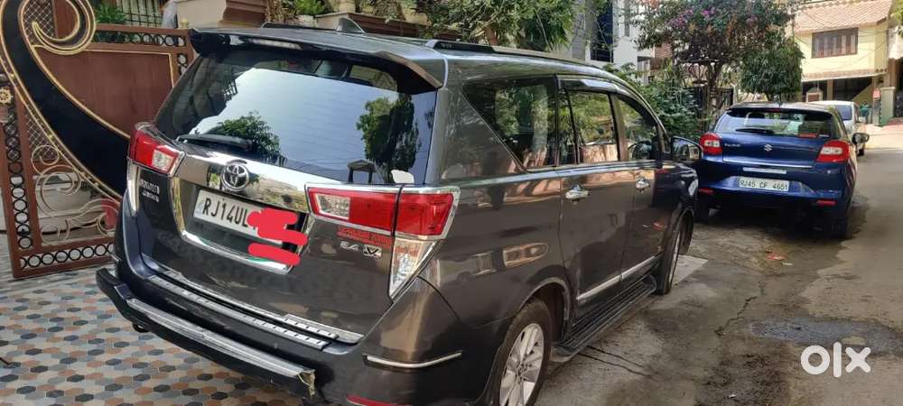 Toyota Innova Crysta 2018 Diesel Well Maintained