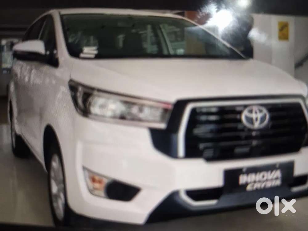 Toyota Innova Crysta Diesel 2023