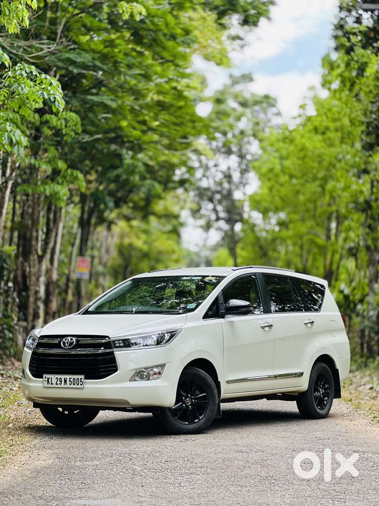 Toyota Innova Crysta 2.4 V, 2018, Electric